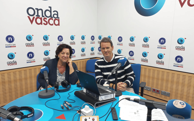 Cristina Blanco, fundadora de AIDATU en los estudios de ONDA VASCA