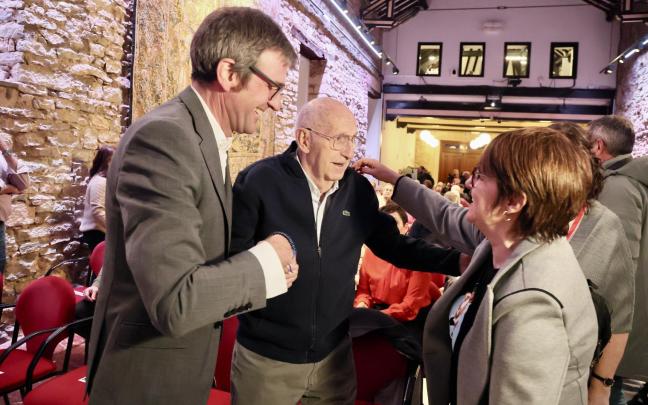 : Reconocimiento al alcalde Cuerda Pilar Barco