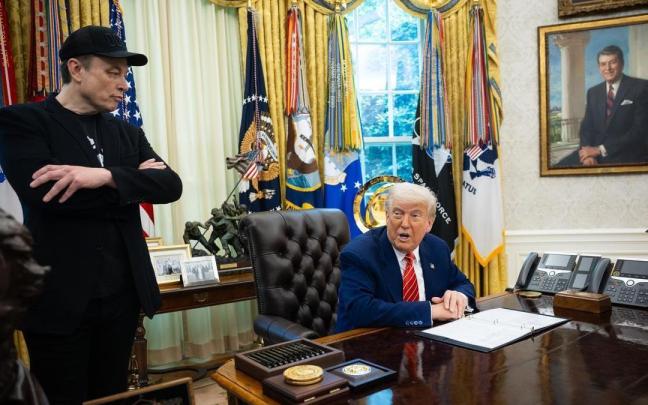 Musk y Trump en el Despacho Oval el día de la despedida del magnate de su puesto en el gobierno estadounidense.