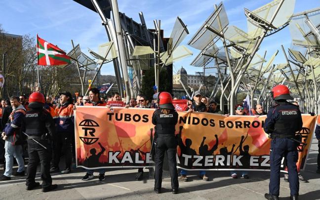Manifestación de trabajadores de Tubos Reunidos en Bilbao.