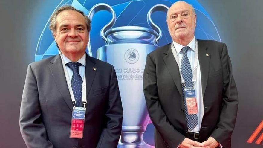 El presidente Jokin Aperribay y el vicepresidente Ángel Oyarzun, durante el sorteo de la Champions