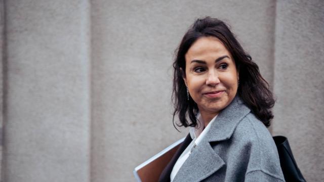La expresidenta de ADIF, Isabel Pardo de Vera, a su llegada a declarar al Tribunal Supremo por el ‘caso Koldo’. / EP La expresidenta de ADIF, Isabel Pardo de Vera, a su llegada a declarar al Tribunal Supremo por el ‘caso Koldo’.