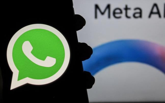 La aplicación de Whastapp y su servicio de IA en un dispositivo móvil.