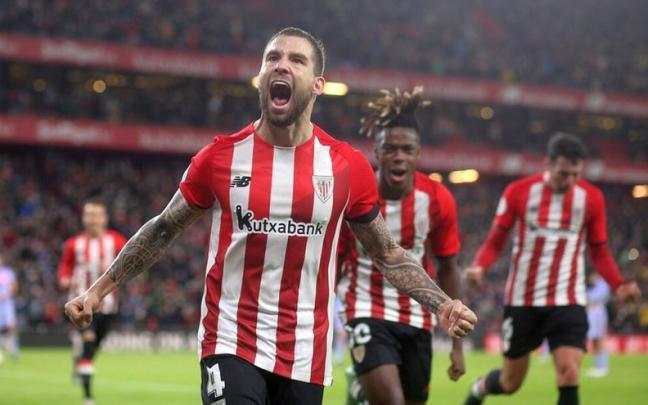 Iñigo Martínez. Iñigo Martínez.