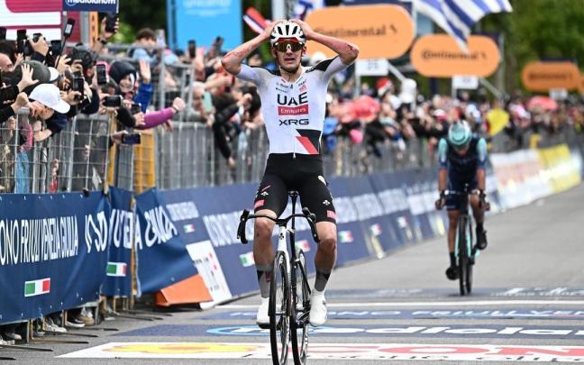 Igor Arrieta festeja la victoria en Potenza.