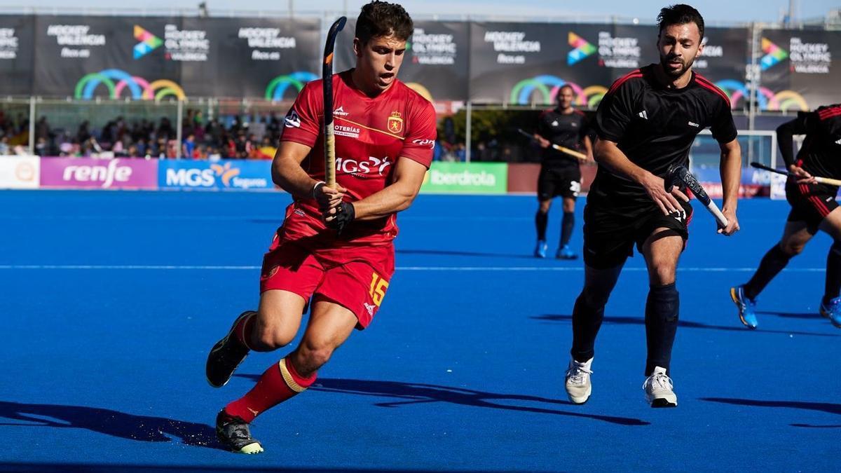 Jordi Bonastre, durante un partido con la selección española de hockey hierba