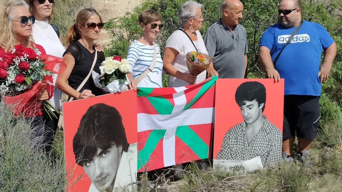 Homenaje a Lasa y Zabala en el paraje de Busot (Alicante) donde se localizaron sus restos.