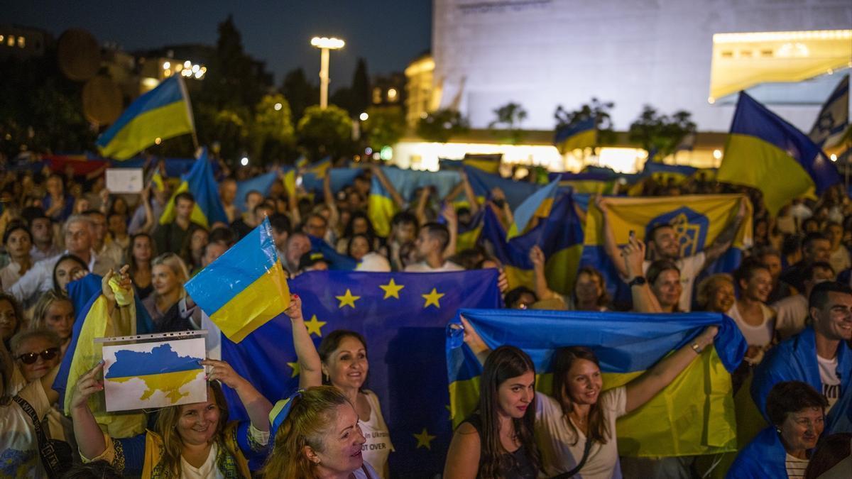 Foto de archivo de una protesta a favor de Ucrania en Tel Aviv, Israel.