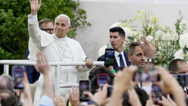 Más de 200.000 asistieron al último recorrido del Papa en su visita a Madrid