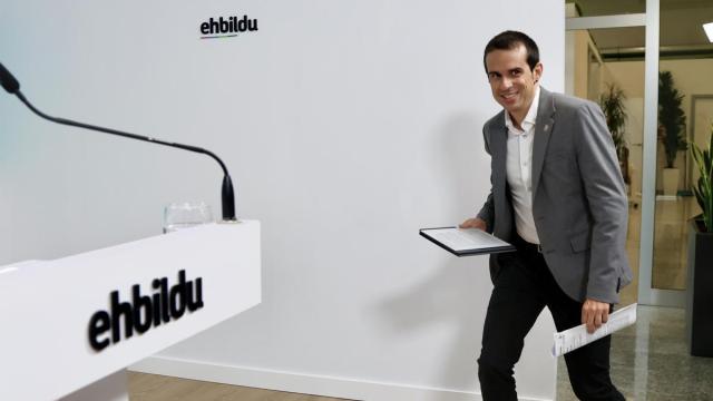 El director de Programa de EH Bildu, Pello Otxandiano, ha reaccionado este miércoles al acuerdo PNV-PSE sobre las enmiendas de la Ley de Educación