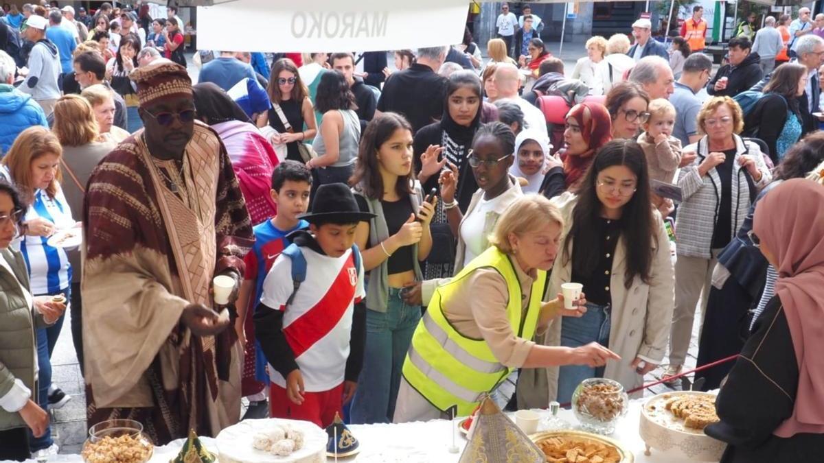 La primera edición de la Fiesta Intercultural registró un ambiente excepcional.
