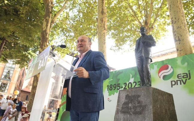 El presidente del EBB del PNV, Andoni Ortuzar, en el acto por el aniversario de la fundación del partido, en julio El presidente del EBB del PNV, Andoni Ortuzar, en el acto por el aniversario de la fundación del partido, en julio