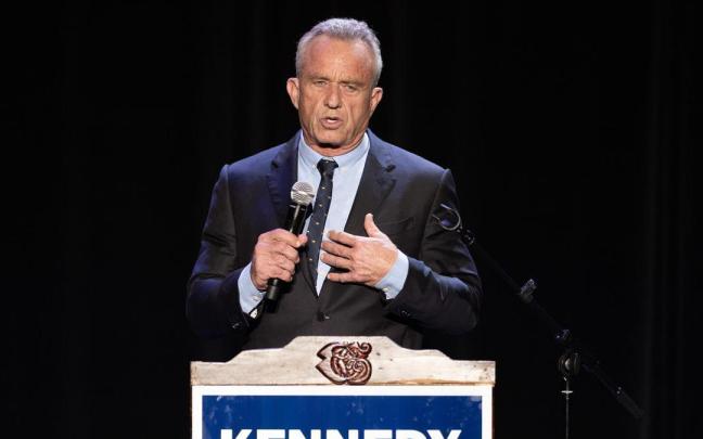 El aspirante presidencial demócrata Robert F. Kennedy Jr. durante su discurso con motivo del Mes de la Herencia Hispana. El aspirante presidencial demócrata Robert F. Kennedy Jr. durante su discurso con motivo del Mes de la Herencia Hispana.