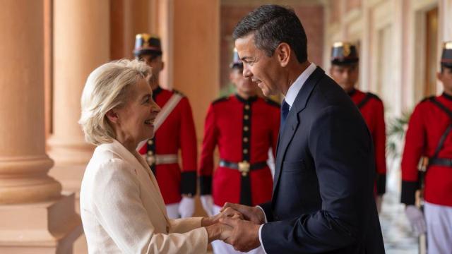 Von der Leyen y Costa, antes de la firma del acuerdo.