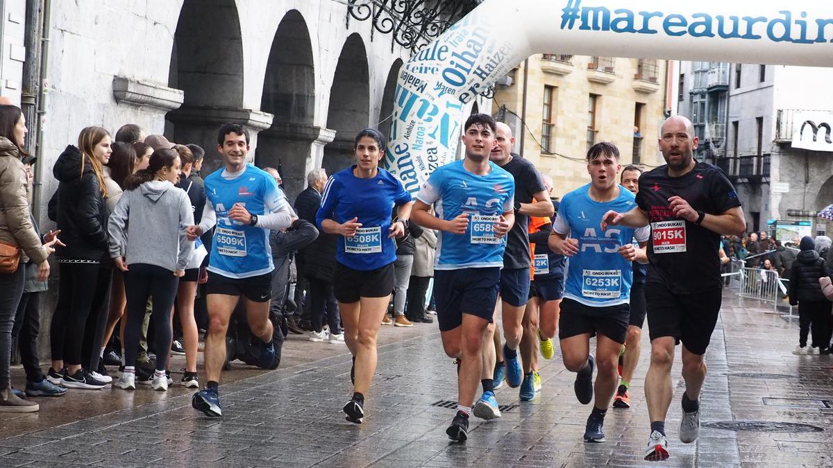 Las calles de verán invadidas por los corredores la tarde del próximo 31 de diciembre para decir al año 2025