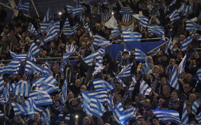 La afición de la Real llenó Anoeta. / RUBEN PLAZA