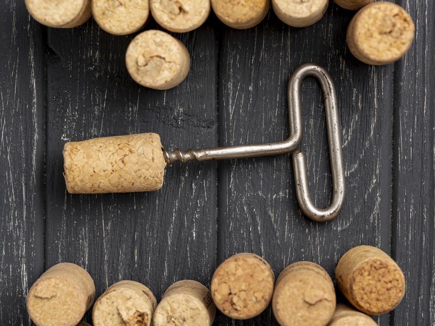 Corchos de botellas.