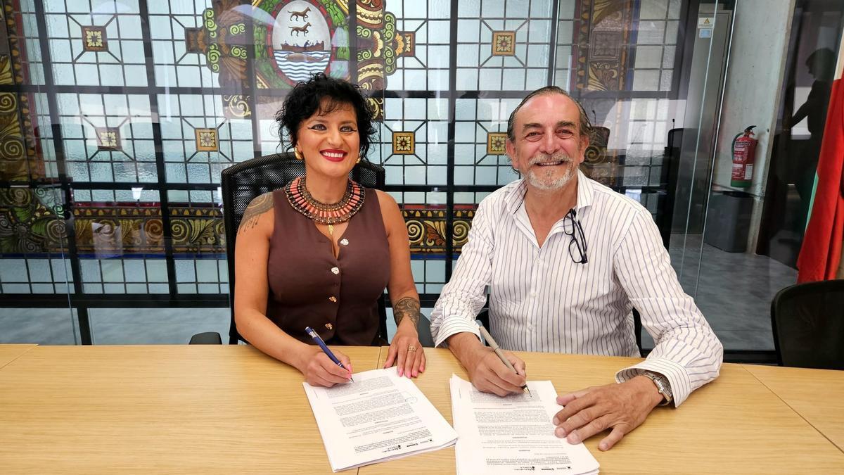 Firma del convenio de colaboración para construcción de viviendas en Bermeo