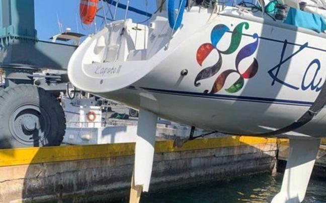 Imagen del timón del 'Kapote Tercero' tras ser atacado por las orcas.