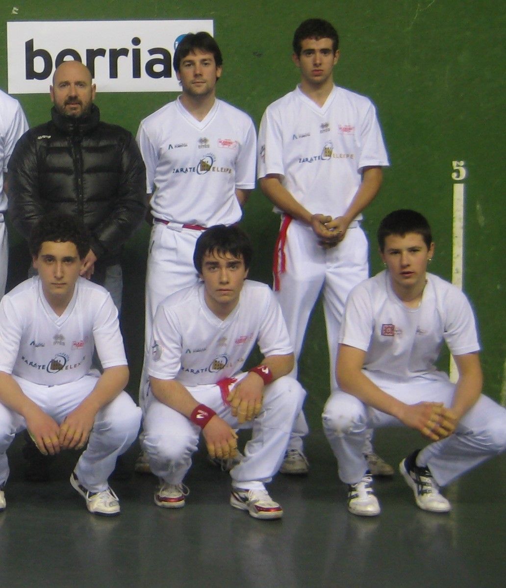 Valentín Calleja, Aurtenetxe y Mikel Bereinkua; abajo, Gorka Otaduy, Eneko Calleja y Aitor Elordi.