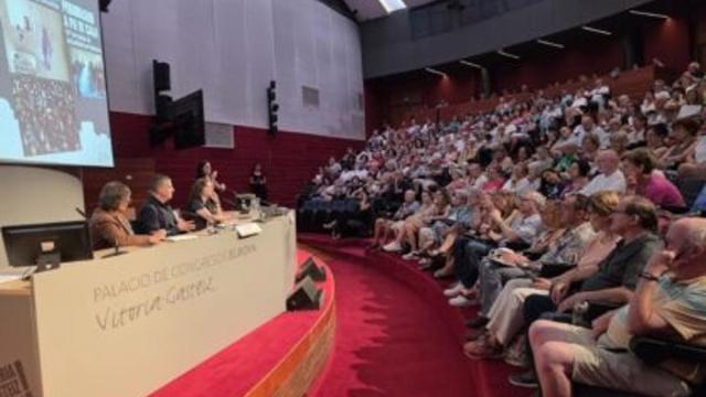 9.371 parte hartzaile izan ditu 'Kazetaritza, bertatik bertara' programaren 12. edizioak.