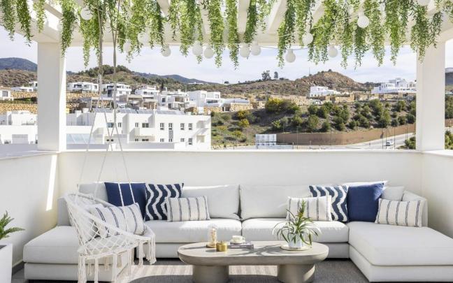 La terraza, decorada con estilo mediterráneo. / A. Toril La terraza, decorada con estilo mediterráneo.