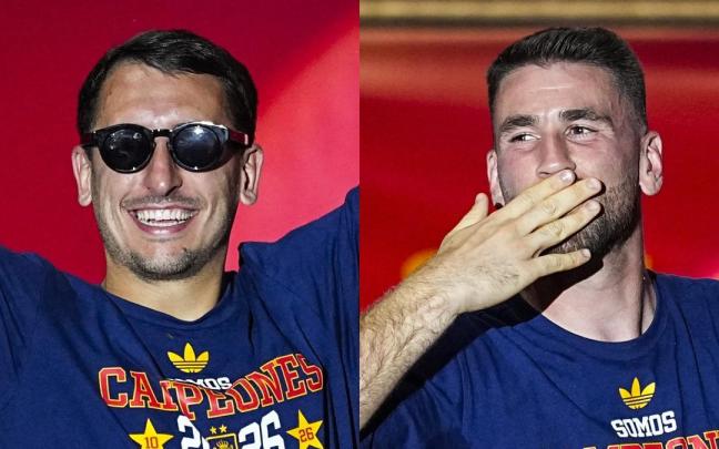 Mikel Oyarzabal y Unai Simón durante la celebración de la selección española tras ganar el Mundial 2026
