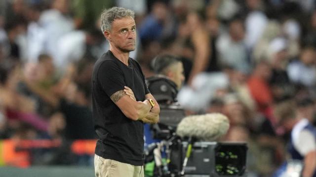 Luis Enrique durante el partido de la Supercopa de Europa 2025.