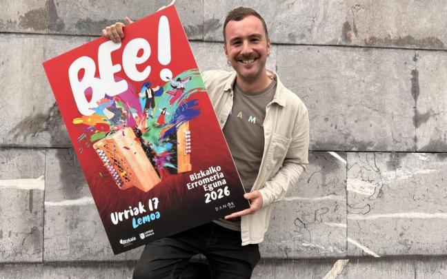 Jon Gómez Garai con el cartel anunciador del Bizkaiko Erromeria Eguna de Lemoa