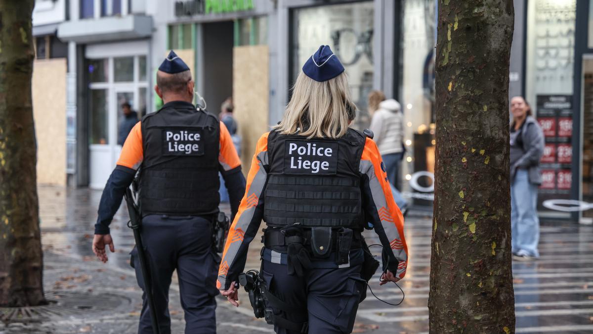 La policía , en el centro de la ciudad de Lieja, el pasado 6 de octubre.