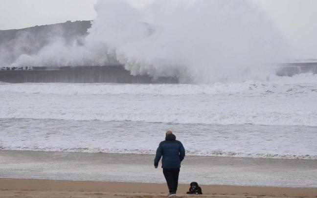 La borrasca 'Herminia' azotó la costa vasca en 2025.