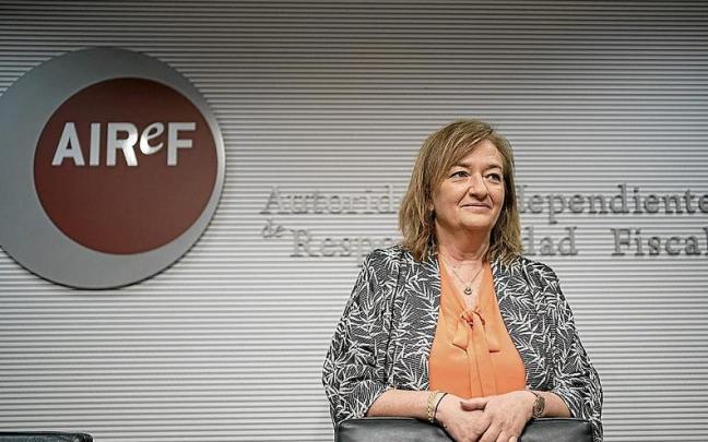 La presidenta de la AIReF, Cristina Herrero, durante la presentación de uno de los últimos informes de la institución.