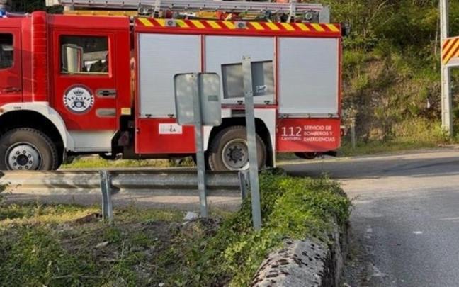 Bomberos trabajando en Cantabria en una imagen de archivo.