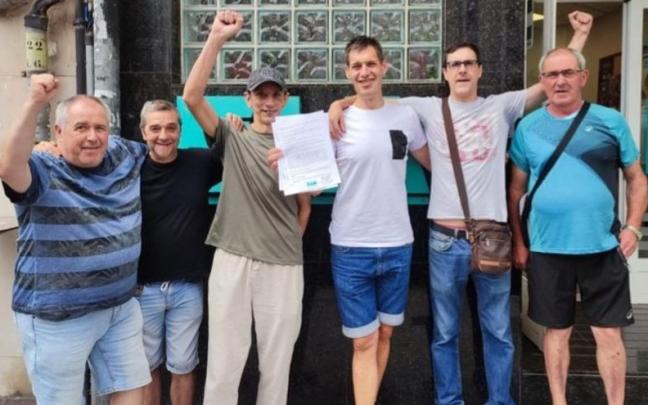 La plantilla de Garbialdi en Ugao-Miraballes muestra su satisfacción por el acuerdo alcalzado