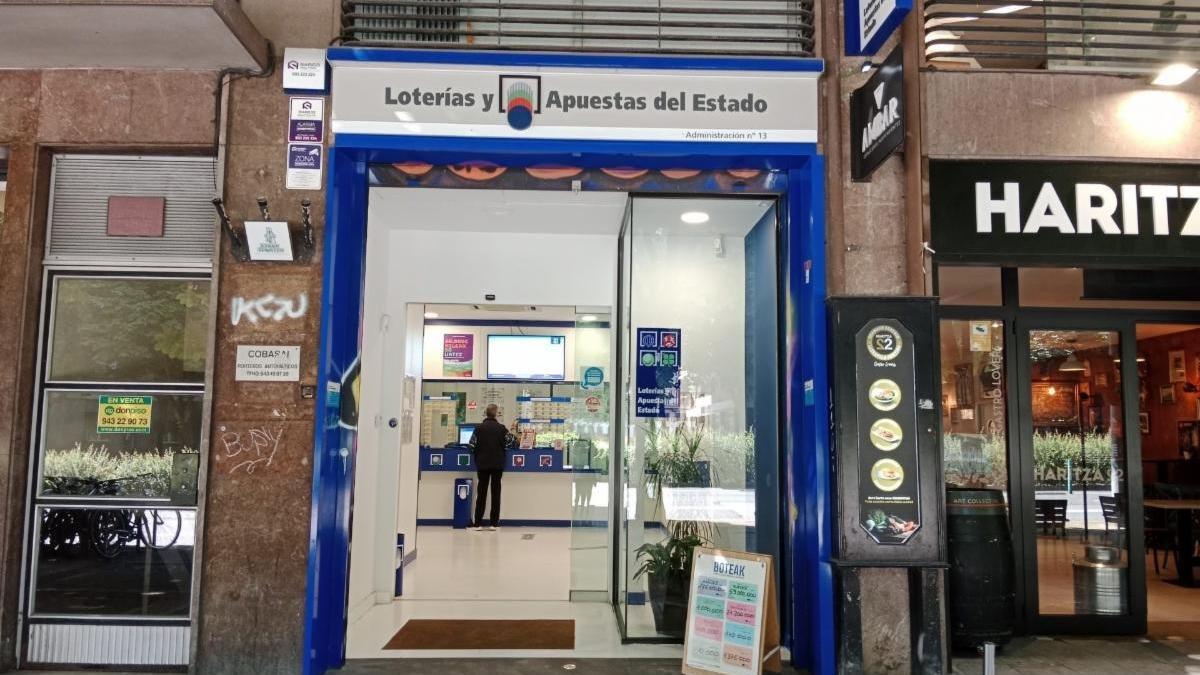 Administración número 13 de Donostia, en la Avenida de Madrid de Amara