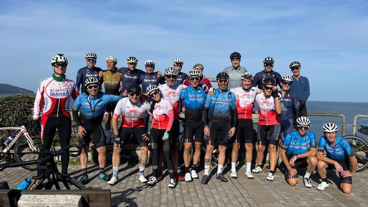 Fundado por un grupo de amigos apasionados por el ciclismo