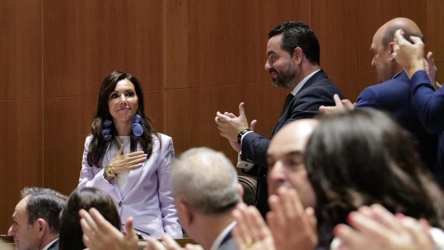 La nueva presidenta del Parlamento de Aragón, Marta Fernández Martín, durante la sesión constitutiva de las Cortes de Aragón.