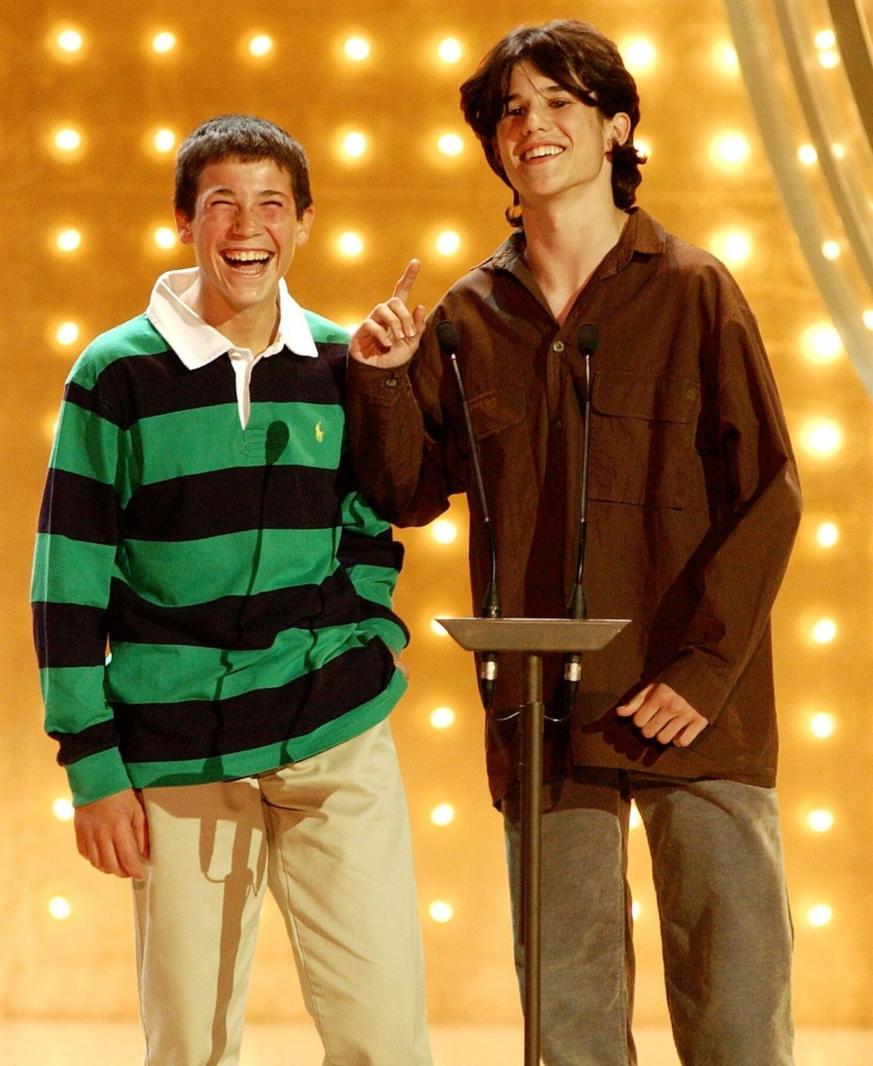 Los actores Juan José Ballesta y Andoni Erburu en la gala de inauguración de la 50ª edición del Festival Internacional de Cine de San Sebastián.