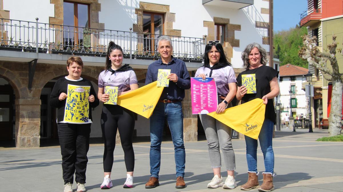 Presentación del programa de actividades de las fiestas de Lazkao.