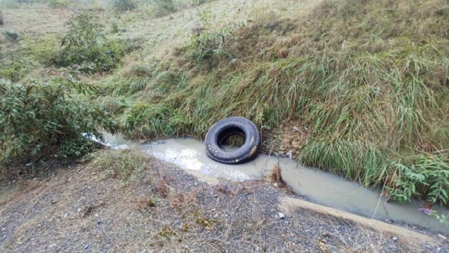 Situación de los lixiviados acumulados en el talud inferior del DS1, en el vertedero de Zaldibar.