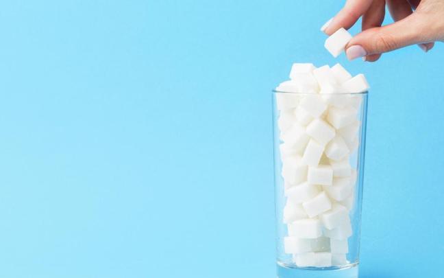 Vaso lleno de azúcar