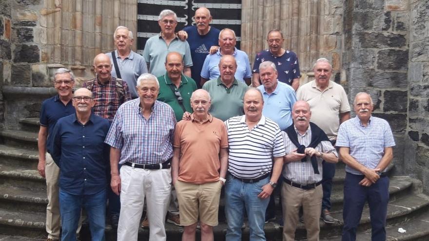 Antiguos alumnos del Colegio San Viator en la jornada de encuentro que celebraron el 14 de junio.