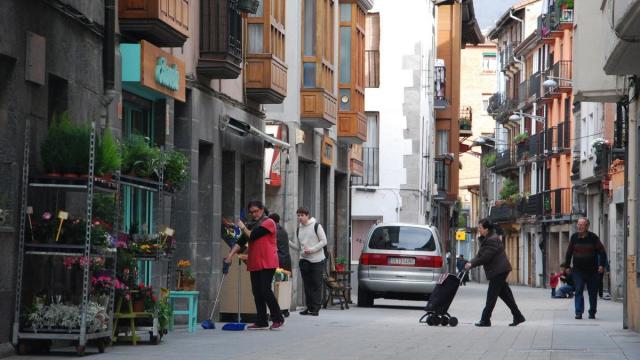 Las tiendas y el comercio de la calle Mayor de Villabona. / Marta San Sebastián Las tiendas y el comercio de la calle Mayor de Villabona.