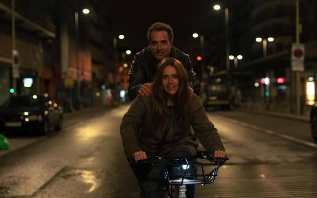 Daniel Guzmán e Itziar Ituño en 'La deuda'.