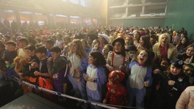 El frontón Gurea albergará esta tarde la fiesta al ritmo de la música de Gauargi, prevista inicialmente en la plaza de Azkoitia.