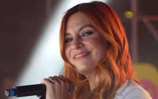 Leire Martínez durante un concierto