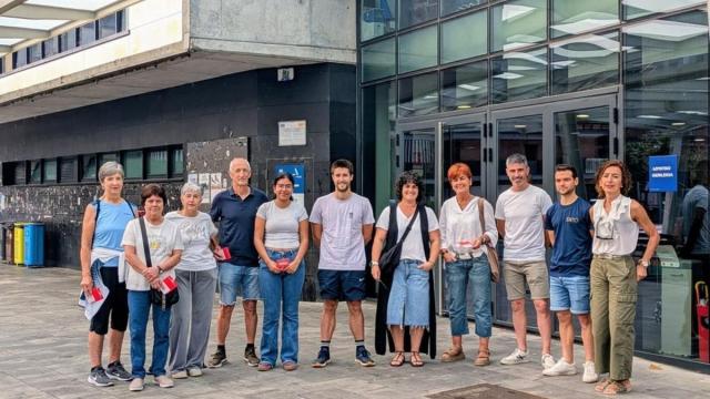 Entrega de premios a los agraciados en el sorteo que el Ayuntamiento ha llevado a cabo entre los vecinos que han participado en el reto.
