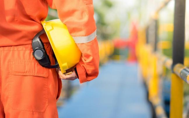 Por sectores, los servicios acaparan el mayor número fallecimientos en jornada laboral, seguido de la construcción.