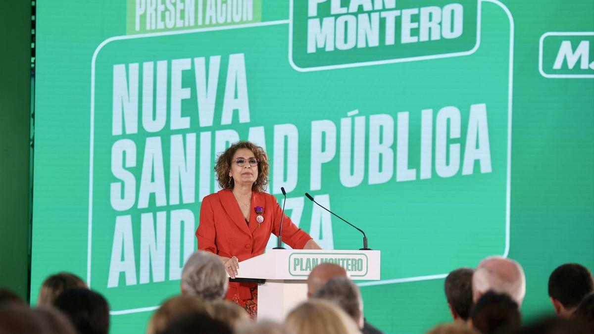 La candidata a la Junta de Andalucía por el Partido PSOE-A María Jesús Montero.