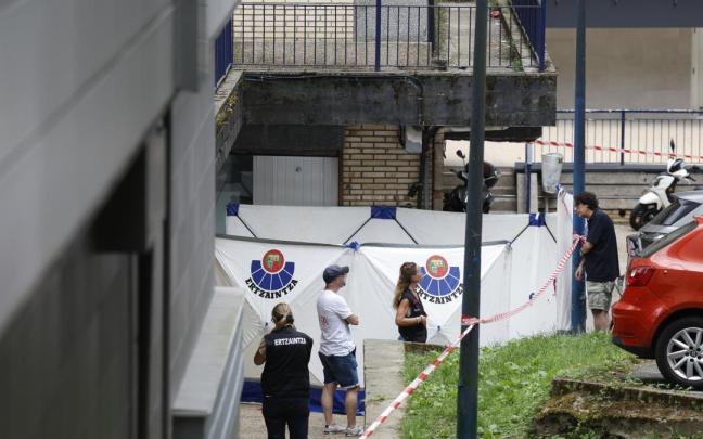 Muere un hombre de 33 años apuñalado en el pecho en Errenteria / Juan Herrero. EFE